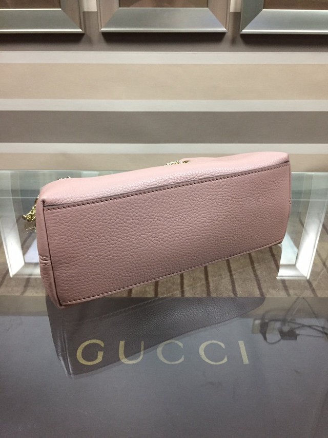 Gucci高仿專櫃女包 387043 古奇原單品質壓花互扣雙G手袋 Gucci小號黑色全皮肩背包  gqy2188